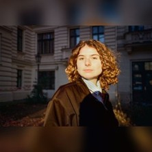 &Ouml;zge Inan - Literatur zur Zeit