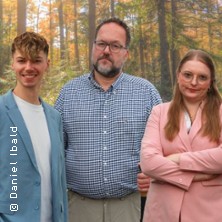Millionen, Matsch und M&uuml;ckenstiche | Stadthalle M&uuml;nstermaifeld
