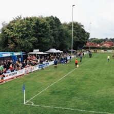 Fu&szlig;ball Benefiz-Spiel - Langholter Allstars &Uuml;40 vs. Werder Legenden
