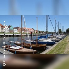 Hafenrundfahrt, Tagesausflug Gl&uuml;ckstadt | Ein- und Ausstieg