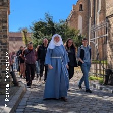 Historische Stadtf&uuml;hrung -  mit einer Begine durch die Rostocker Altstadt