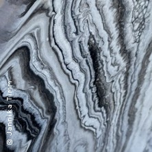 Acryl Pouring: Farbfluss mit Acrylfarben