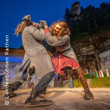 Felsenb&uuml;hne Rathen - Die Spur der Hebamme