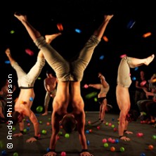 A Simple Space - Zirkus & K&ouml;rpertheater
