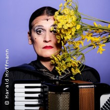 Carmela de Feo ist La Signora