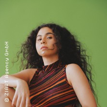 Silvana Estrada - Vendr&aacute;n Suaves Lluvias & Support: Sofi Paez