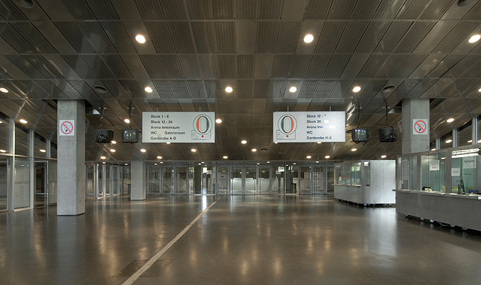 Velodrom - Eingangsbereich