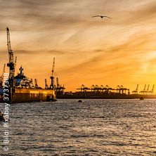 Hafenrundfahrt 2025 mit italienischem Buffet | Erlebnis Reederei